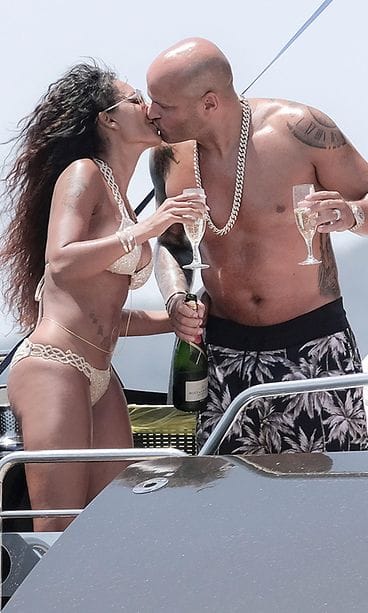 Mel B suutelu