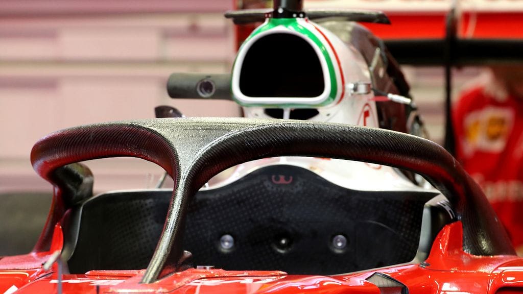 Ferrarin uusittu halo-turvakaari asennettiin autoon, mutta radalla sitä ei päästy testaamaan ainakaan perjantaina.