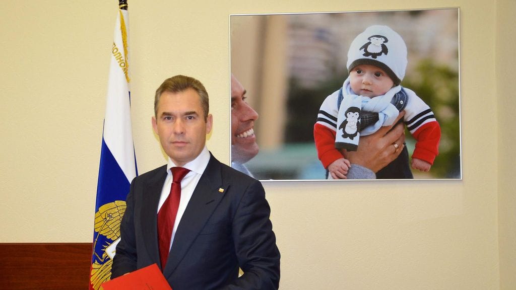 Venäjän lapsiasiavaltuutettu Pavel Astahov työhuoneessaan Moskovassa 29. tammikuuta 2013.