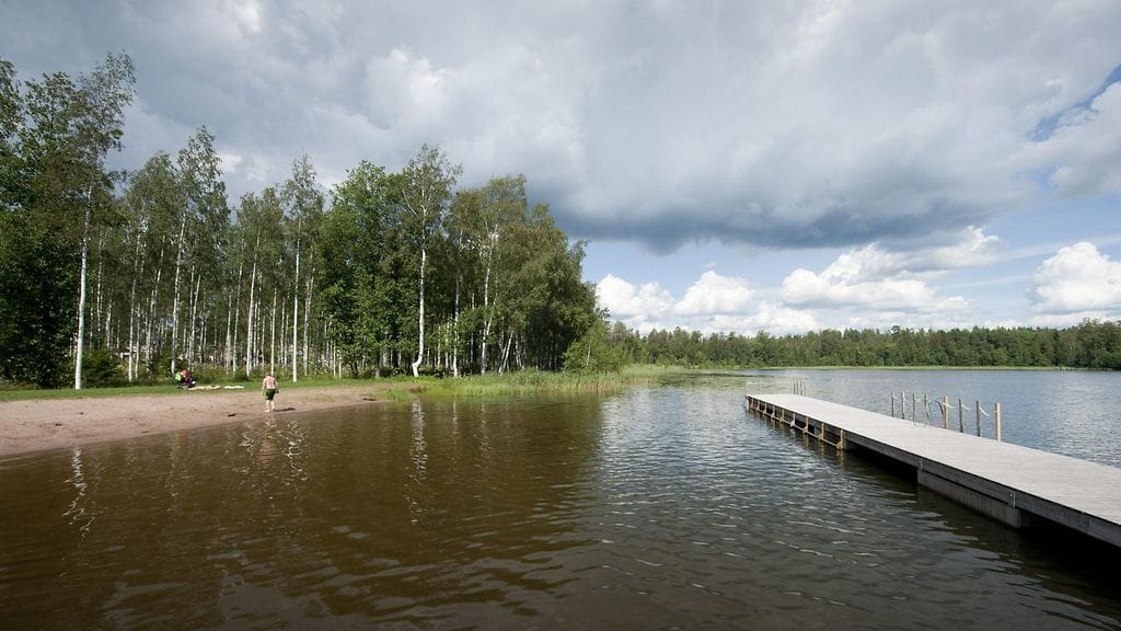 Suomessa ei päästä nauttimaan turkooseista vesistä.