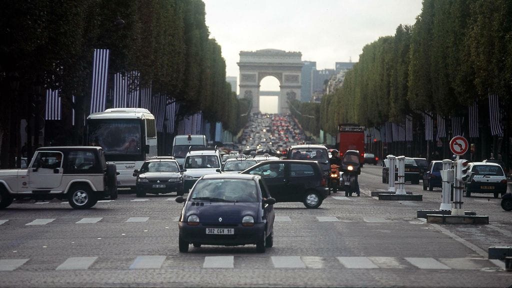 Liikennettä Pariisissa.