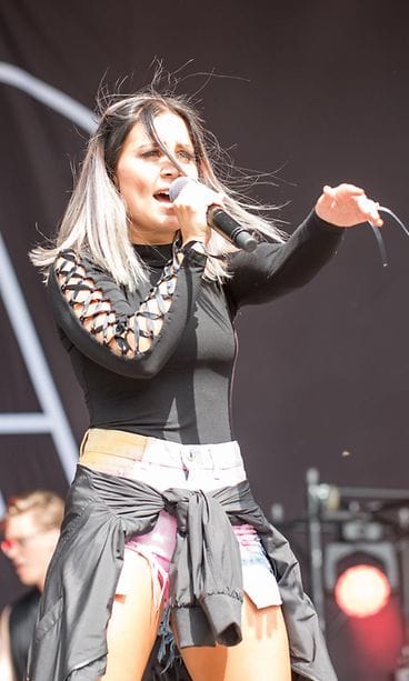 Anna Abreu Provinssi 2016 (2)