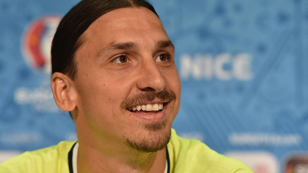 Zlatan Ibrahimovic on jatkossa Manchester Unitedin pelaaja.