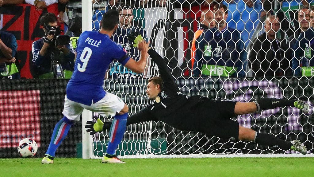 Tekikö Graziano Pelle itsestään pellen? Ponneton yritys painui ohi maalin.