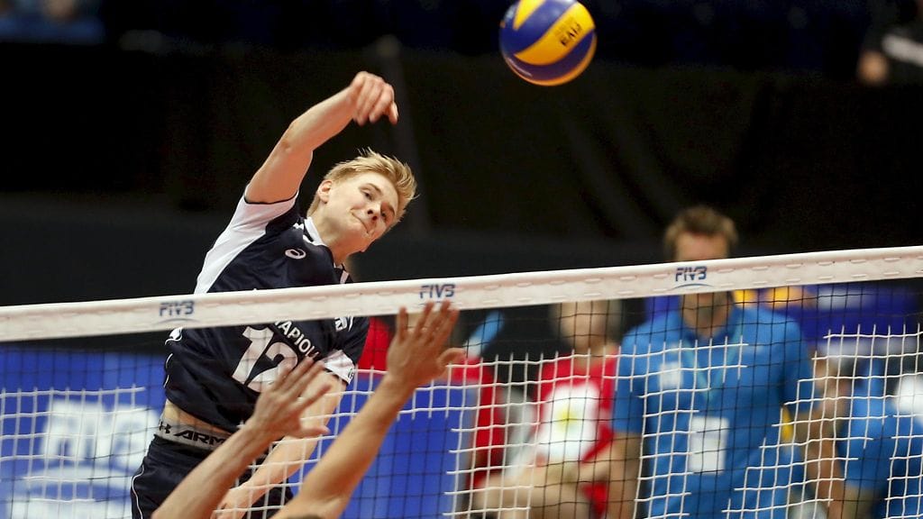 Jan Helenius takoi 15 pistettä Kanadan kaadossa.