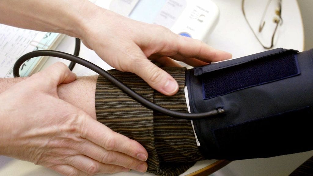 Verenpainetta kannattaa tarkkailla.