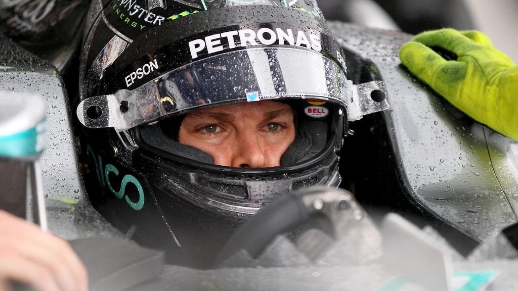 Nico Rosberg menetti kakkossijan Red Bullin Max Verstappenille.