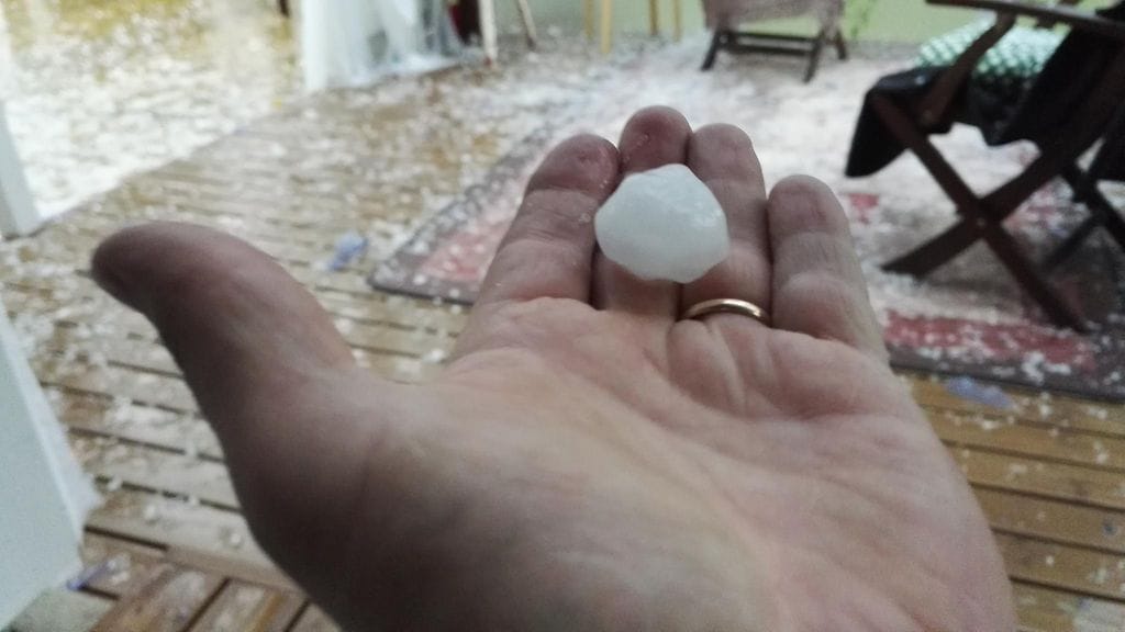 Raekuuro Rovaniemellä 5. heinäkuuta 2016. Kuva: Toni Koponen