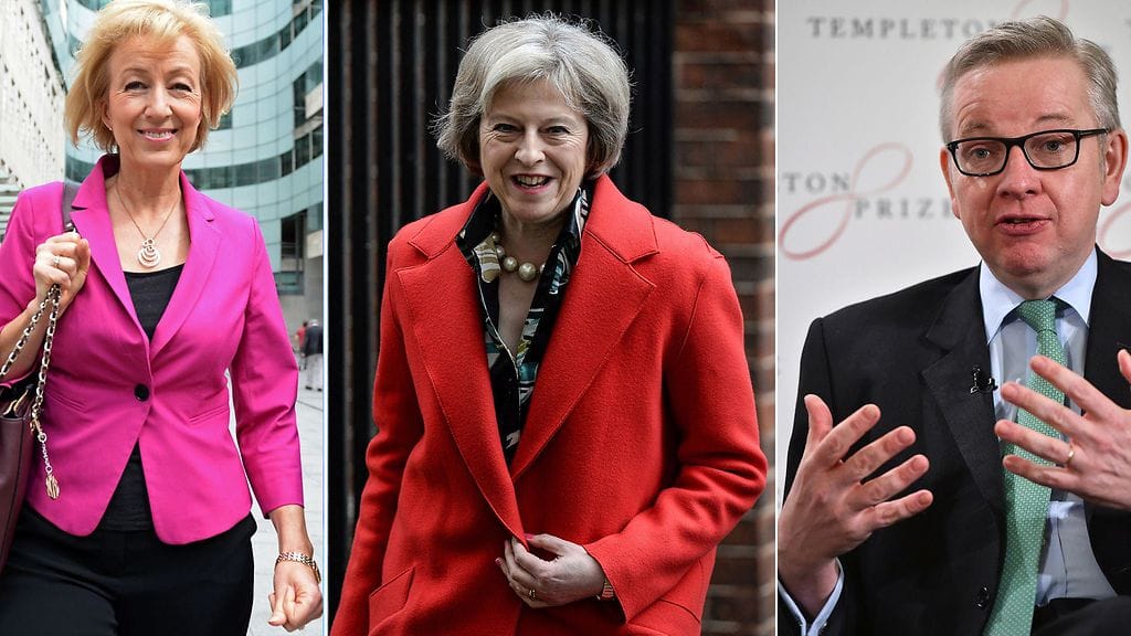 Kisassa ovat vielä mukana Andrea Leadsom (vasemmalla), Theresa May (keskellä) sekä Michael Gove (oikealla).