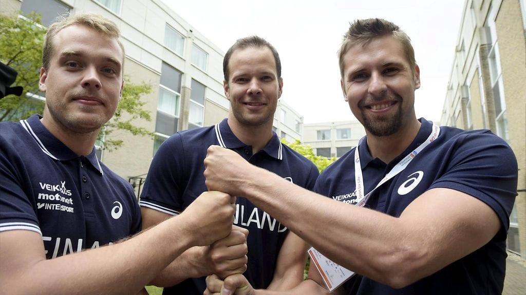 Ari Mannio, Tero Pitkämäki ja Antti Ruuskanen heittävät keihään karsinnassa keskiviikkona.