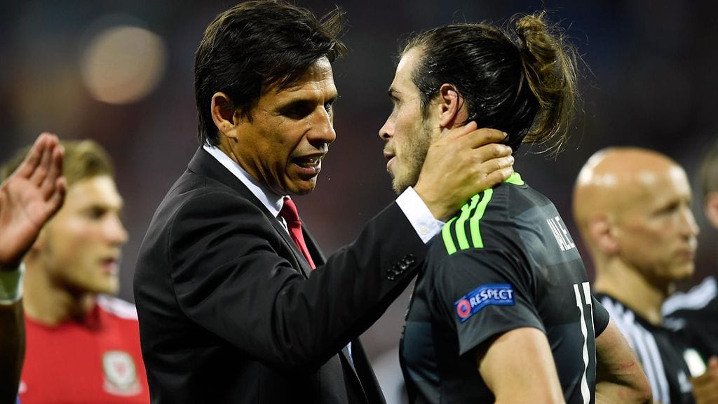Walesin päävalmentaja Chris Coleman ja joukkueen tähtipelaaja Gareth Bale juttutuokiolla Portugali-tappion jälkeen.
