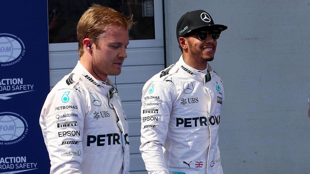 Nico Rosberg (vas.) ja Lewis Hamilton