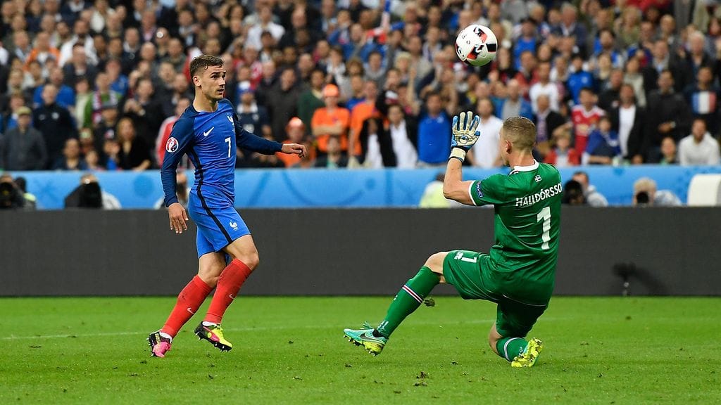 Antoine Griezmann kuritti EM-kisoissa muun muassa Islantia.