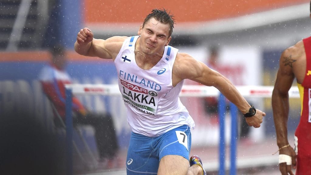 Elmo Lakka pinnisti välieriin.