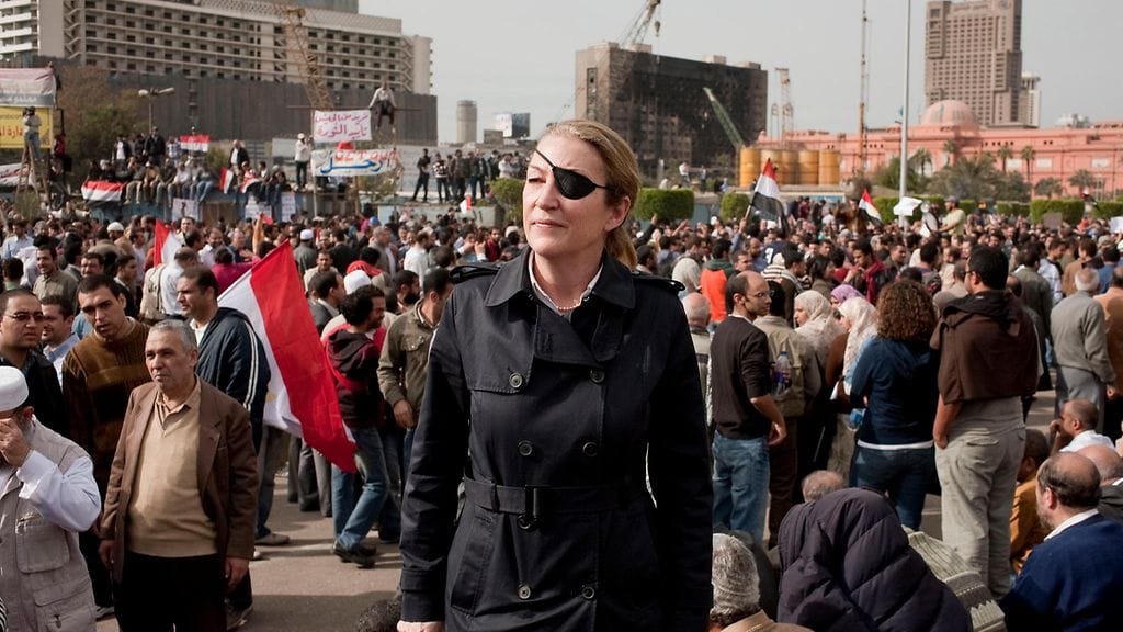 Sunday Timesin kuva sotareportteristaan Marie Colvinista Kairossa Egyptissä vuonna 2012. Hän kuoli Syyriassa helmikuussa 2012.