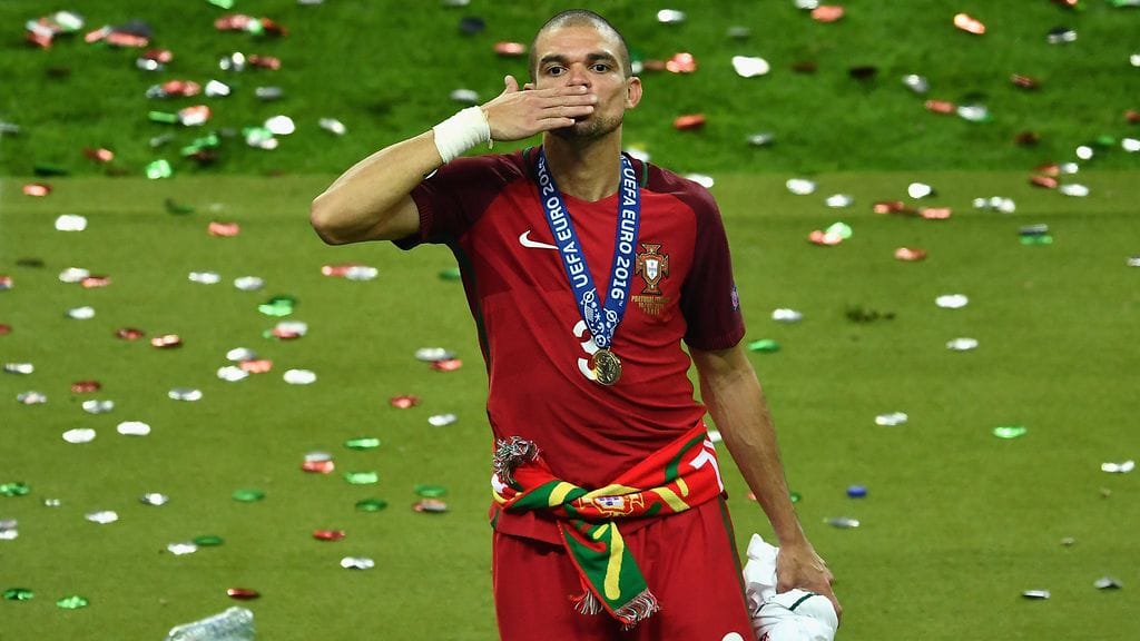 Pepen kausi oli jättipotti: Mestarien liigan voitto ja Euroopan mestaruus.