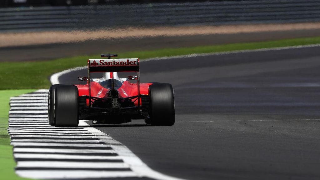 Kimi Räikkösen edustaman Ferrarin esitys ei saanut kehuja Italiassa.