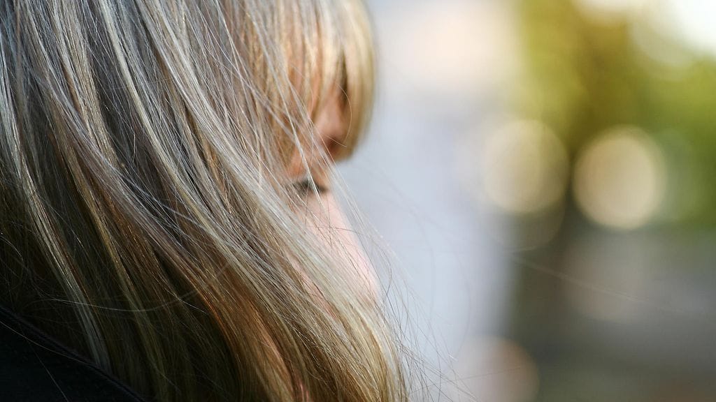 "Ei meille anneta enemmän kuin voimme sietää", Katri sanoo. Kuvan henkilö ei liity juttuun.