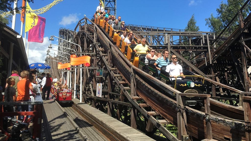 Linnanmäki, Vuoristorata, syntymäpäivä, Helsinki, huvipuisto