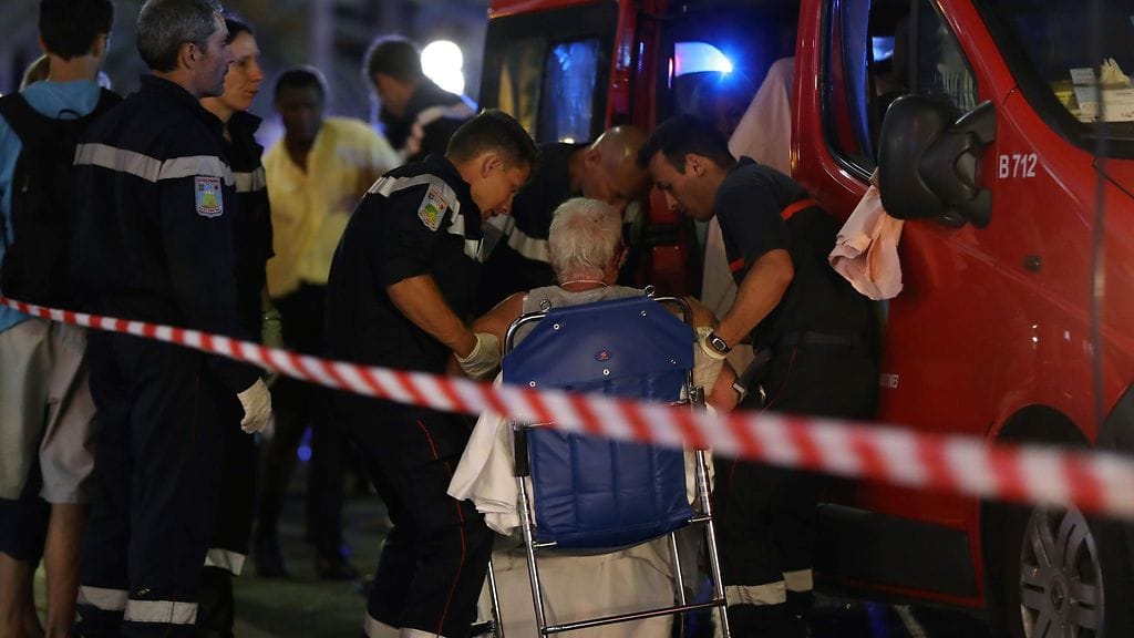 Nizzan iskussa on kuollut kymmeniä ihmisiä.