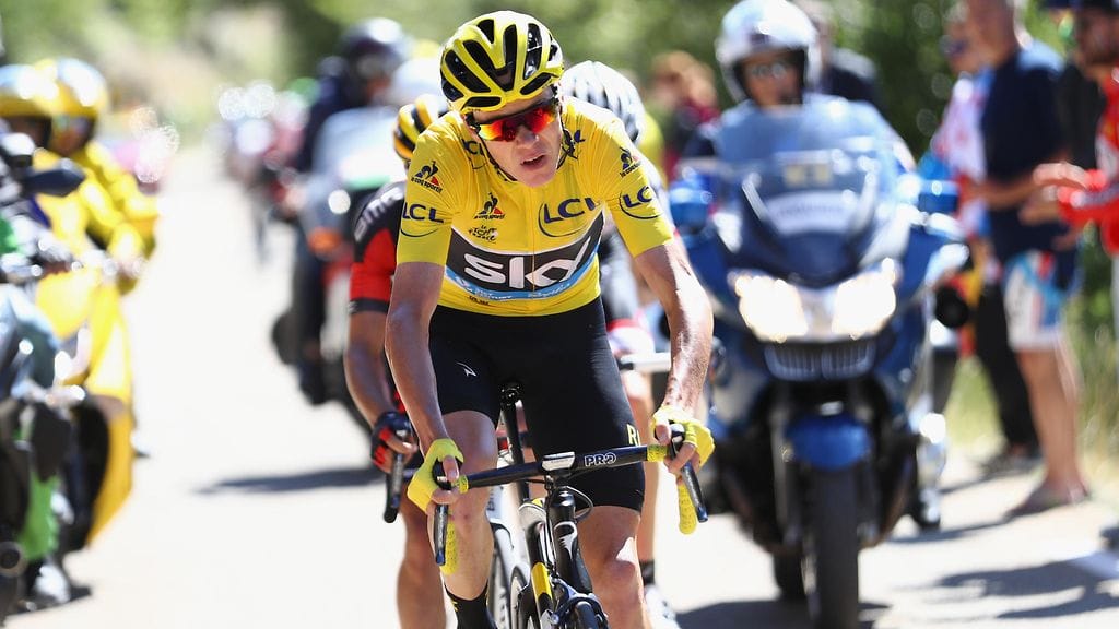 Sky-tallin Chris Froome ajaa kokonaiskilpailun kärkipaikalla.