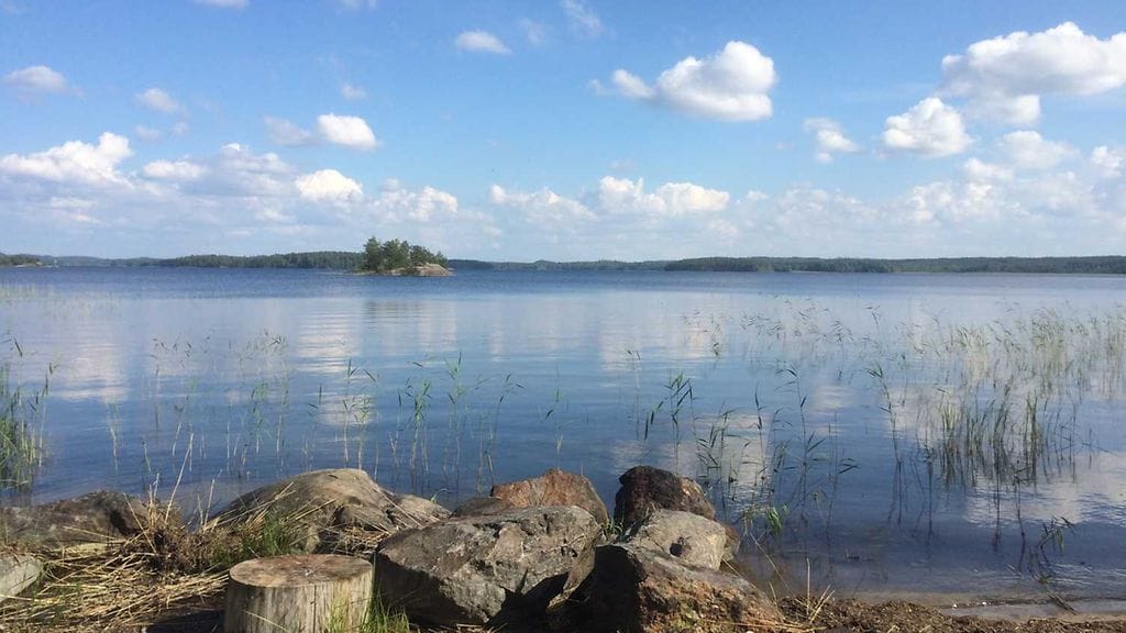 Luukkaan jätevedenpumppaamolla havaittiin torstaina toimintahäiriö, jonka seurauksena jätevettä pääsi ylivuotoviemärin kautta Saimaaseen. Kuva: Juha Soljander