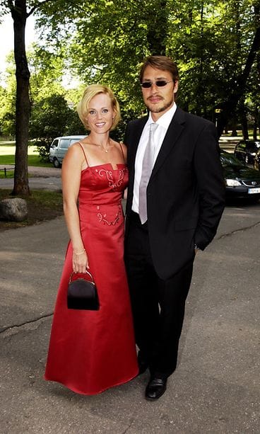 Teemu ja Sirpa Selänne Lastenklinikan kummien 10-vuotisjuhla 10.8.2003