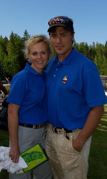Teemu ja Sirpa Selänne Kummit Golf -tapahtumassa Helsingin Vuosaaressa 8.8.2005