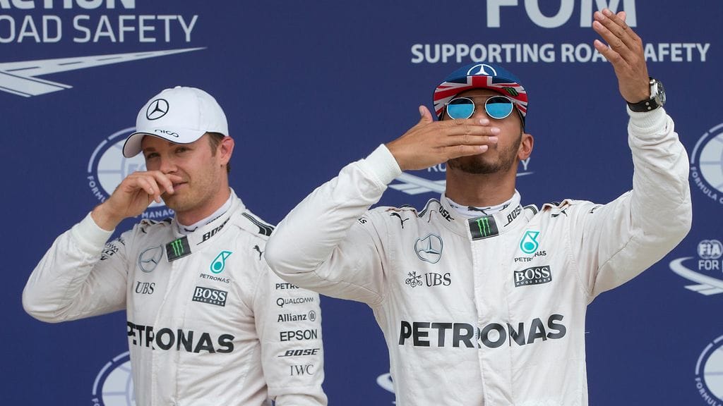 Nico Rosberg uhkaa ajautua taas tallitoverinsa Lewis Hamiltonin varjoon.