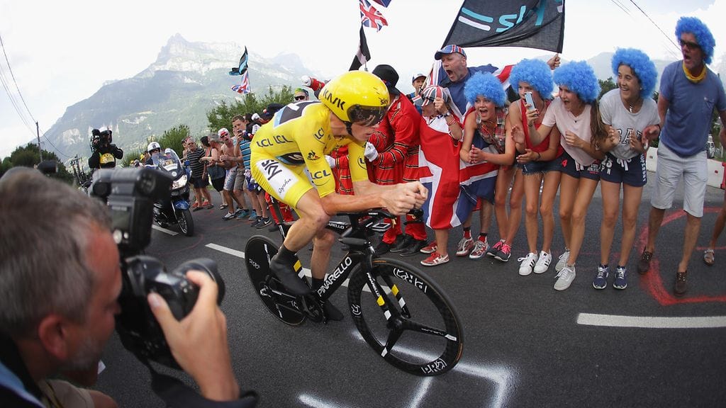 Chris Froome on tiukasti kiinni Tourin voitossa.