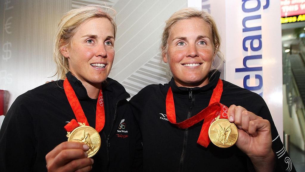 Caroline ja Georgina Evers-Swindell