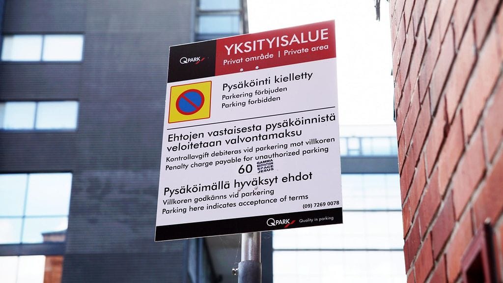 Korkein hallinto-oikeus on päättänyt, että yksityisten pysäköintiyritysten pitää tulevaisuudessa maksaa arvonlisäveroa saamistaan pysäköintimaksuista.