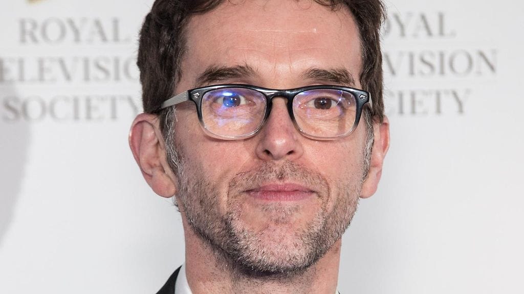 Mark Charnock näyttelee sarjassa Marlonia.