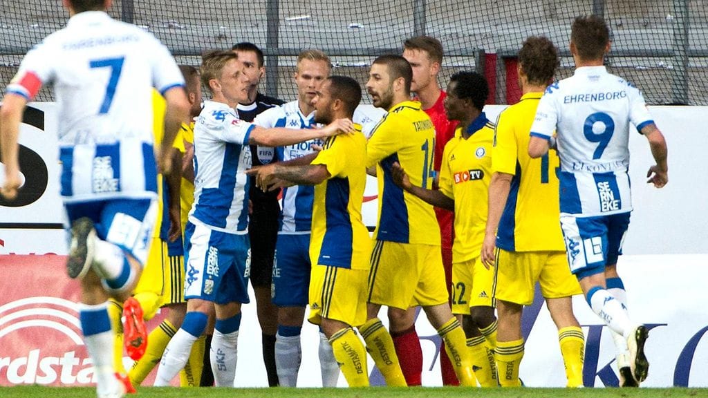 IFK Göteborgin ja HJK:n välisessä ottelussa nähtiin useampia torikokouksia.