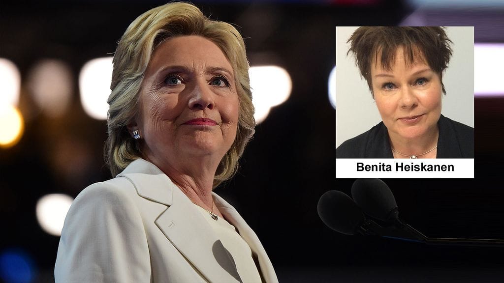 Yksi Clintonin kampanjan keskeisistä asioista on se, että Clinton esitetään pehmeänä sekä äidillisenä.