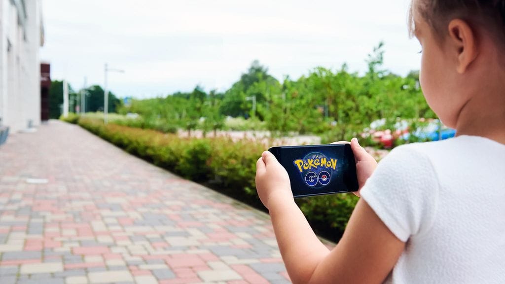 Kuvan Pokémon Go'ta pelaava lapsi ei liity tapaukseen.