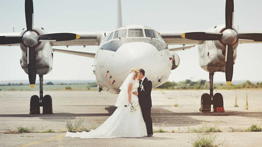 Mies oli järjestänyt tyttöystävälleen yllätyksen, joka muutti heidän lomansa häämatkaksi.
