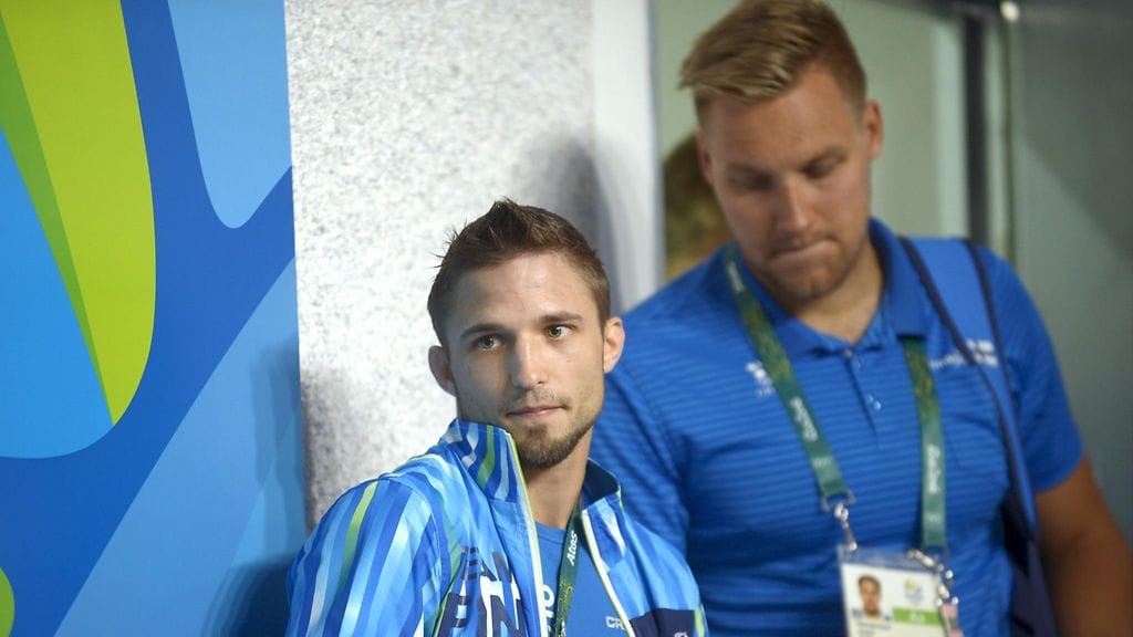 Judoka Juho Reinvall (vas.) ja uimari Matti Mattsson aloittavat kisaurakkansa lauantaina.