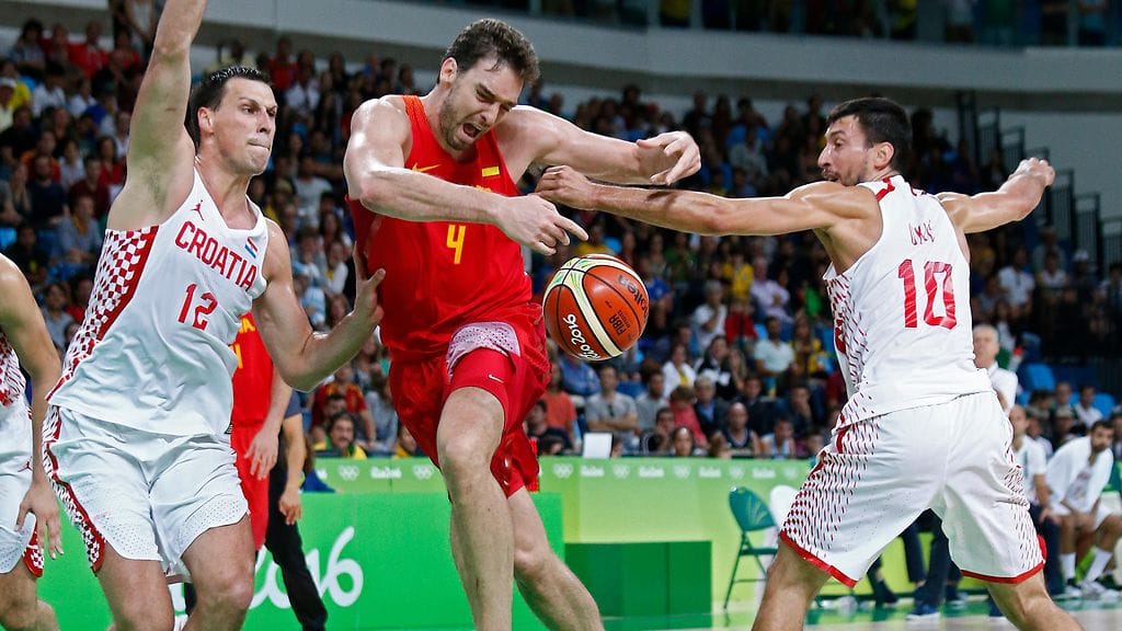 Pau Gasol ei pystynyt auttamaan Espanjaa voittoon.