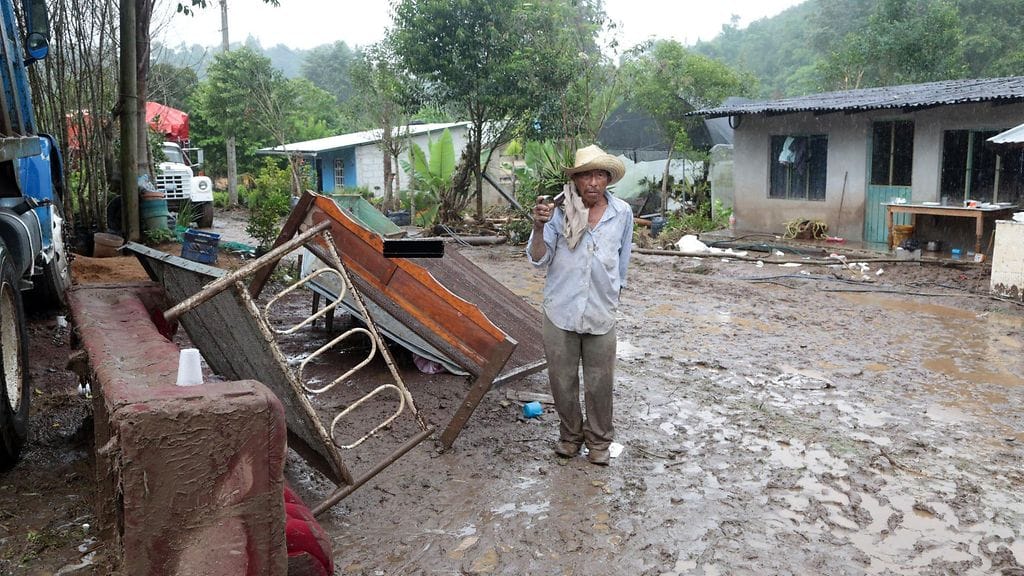 Tlaola Pueblassa Kaakkois-Meksikossa on myös joutunut mutavyöryjen kohteeksi.