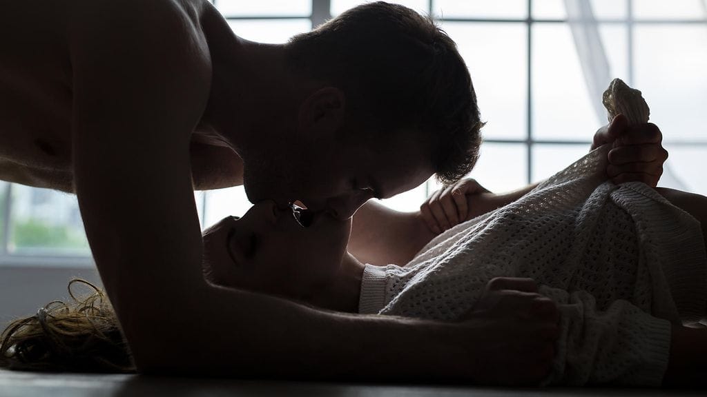 Seksielämän aloittamisajankohtaan vaikuttavat myös geenit.