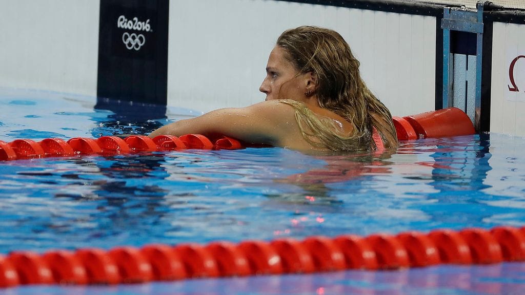 Julija Jefimova reagoi kylmästi hopeamitaliinsa.