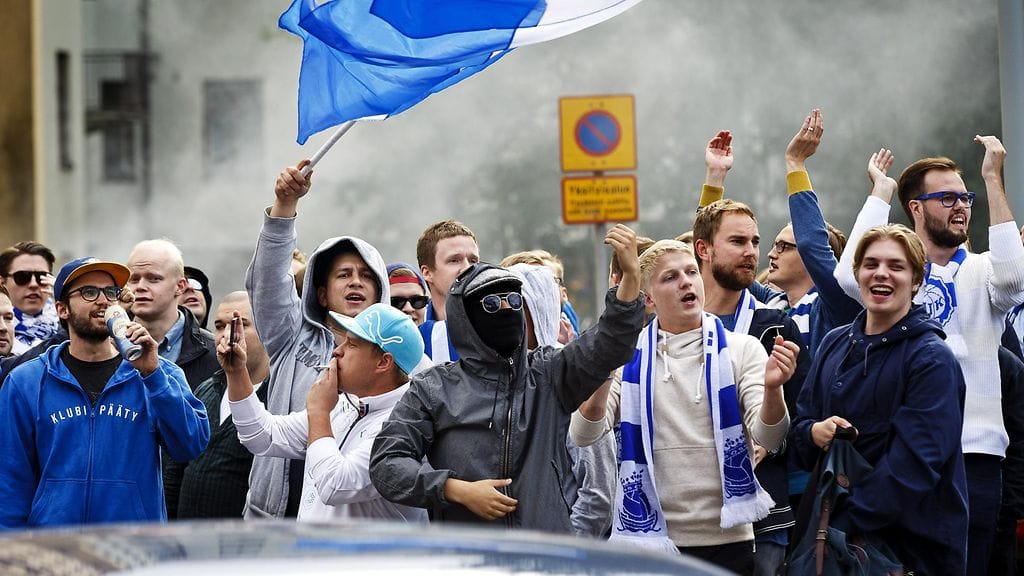 Stadin derby, jalkapallo, rähinä (1)