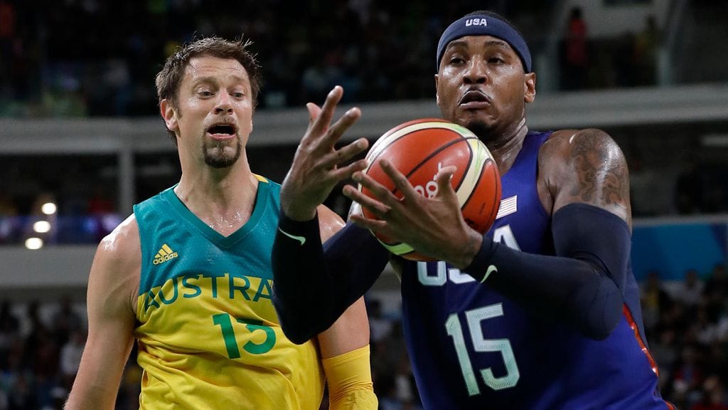 Carmelo Anthony (oik.) oli liikaa Australialle.