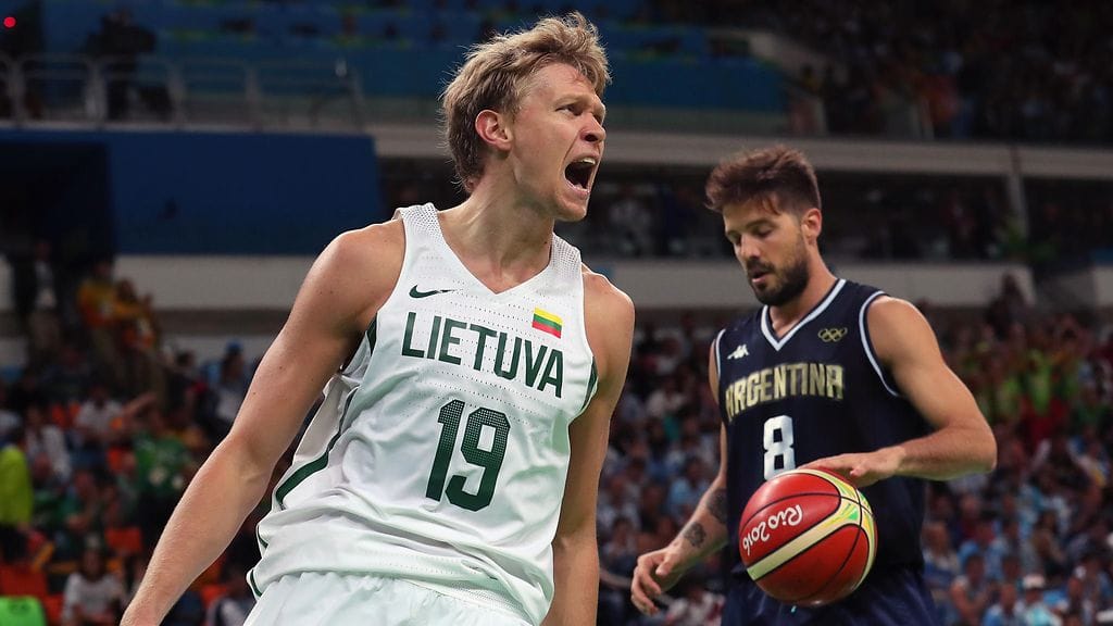 Ottelun pisteykkönen oli 23 pistettä tehnyt Liettuan Mindaugas Kuzminskas.