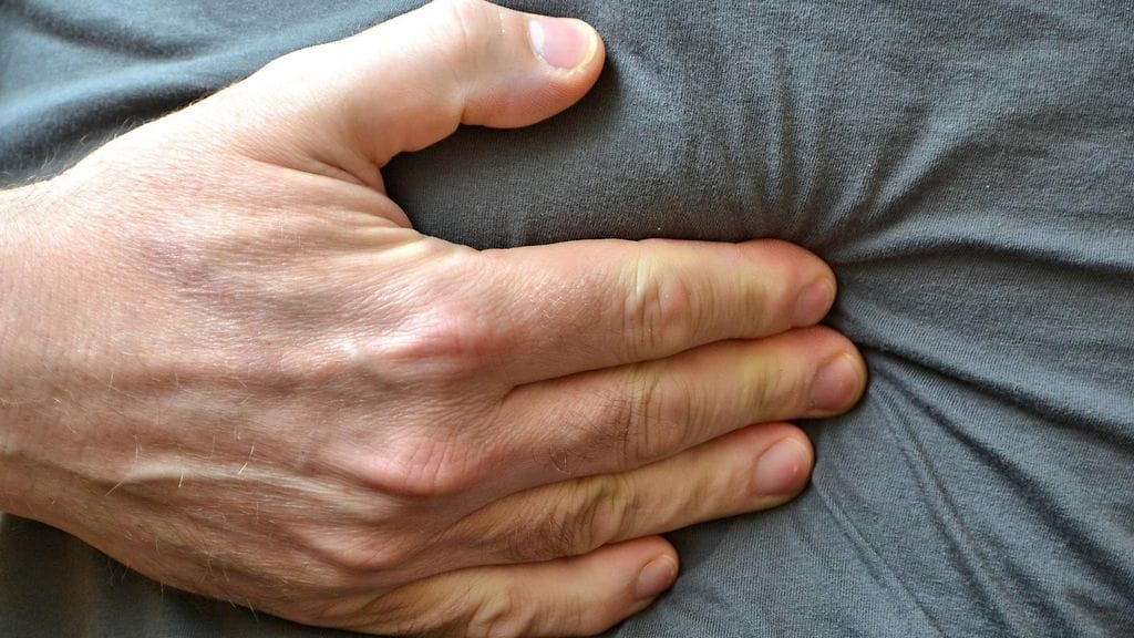 Mahasyövästä voi kertoa esimerkiksi nopea täyttymisen tunne tai ruokailun jälkeinen pahoinvointi.