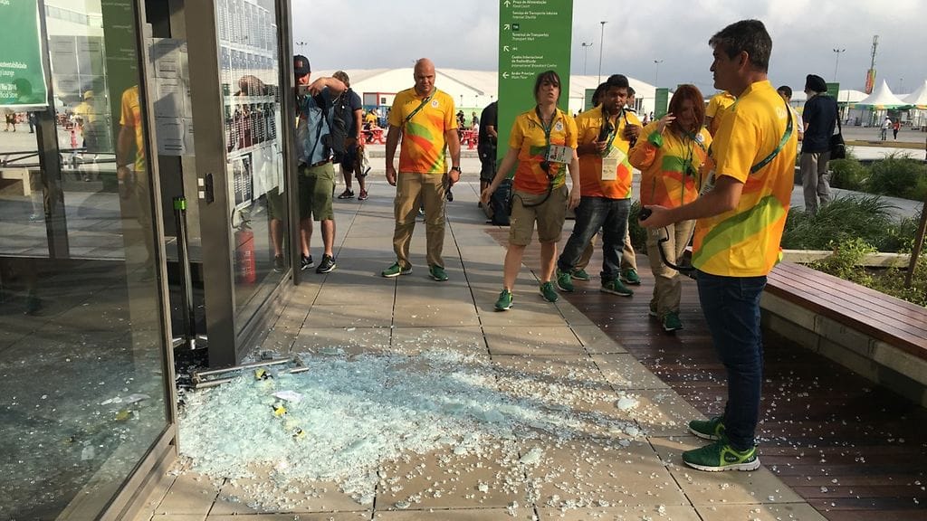 Rion pressikeskuksessa räsähti.