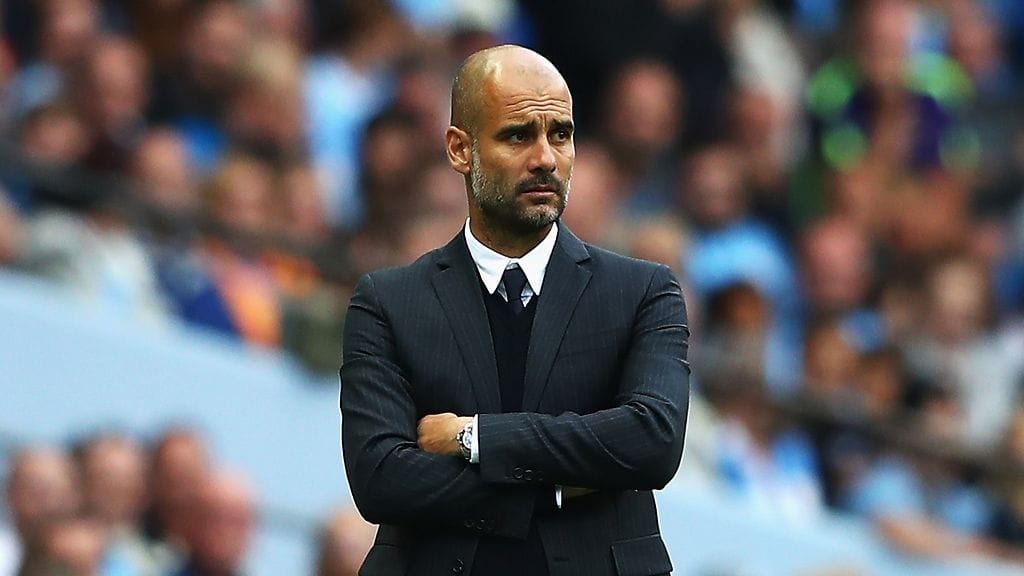 Pep Guardiola miettelijäänä viime viikonlopun Valioliiga-kamppailussa Sunderlandia vastaan.