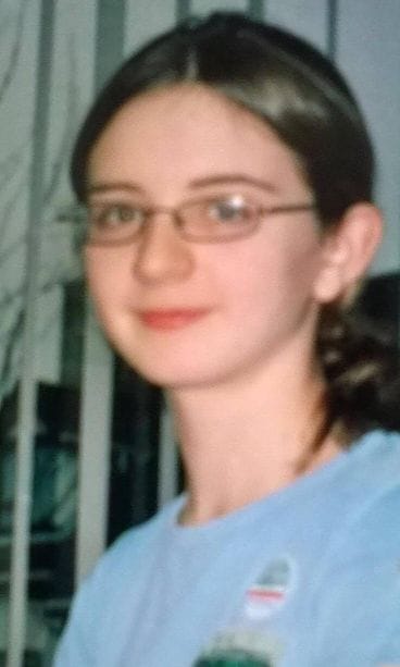 Harry oli ennen tyttö. Kuvassa hän on 12-vuotias.