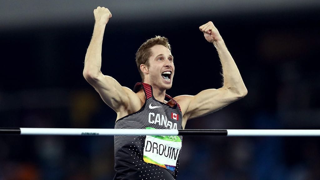 Derek Drouin tuuletti voittajana Rion illassa.